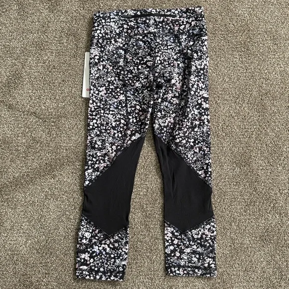 Lululemon Pace Rival Crop *22" Floral Spritz Multi / Black -  4 - Picture 9 of 9